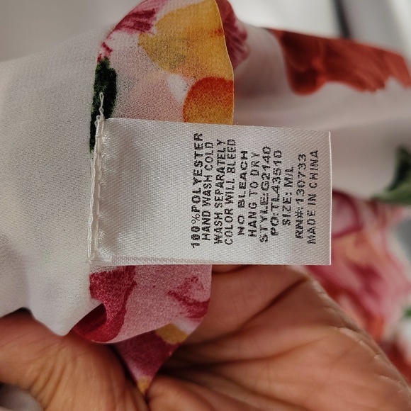 Umgee Floral Sheer Duster Size Medium Large Pink Red Raw Hem - Picture 7 of 8